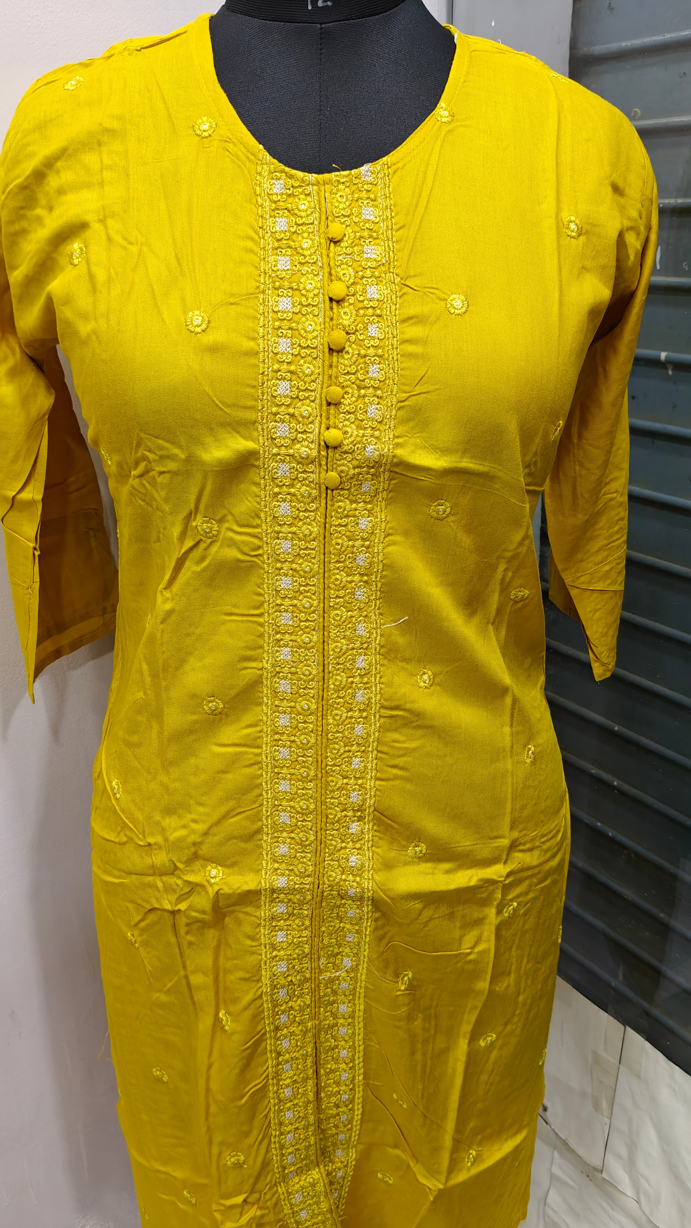Beautiful Chicken Kurta For Women