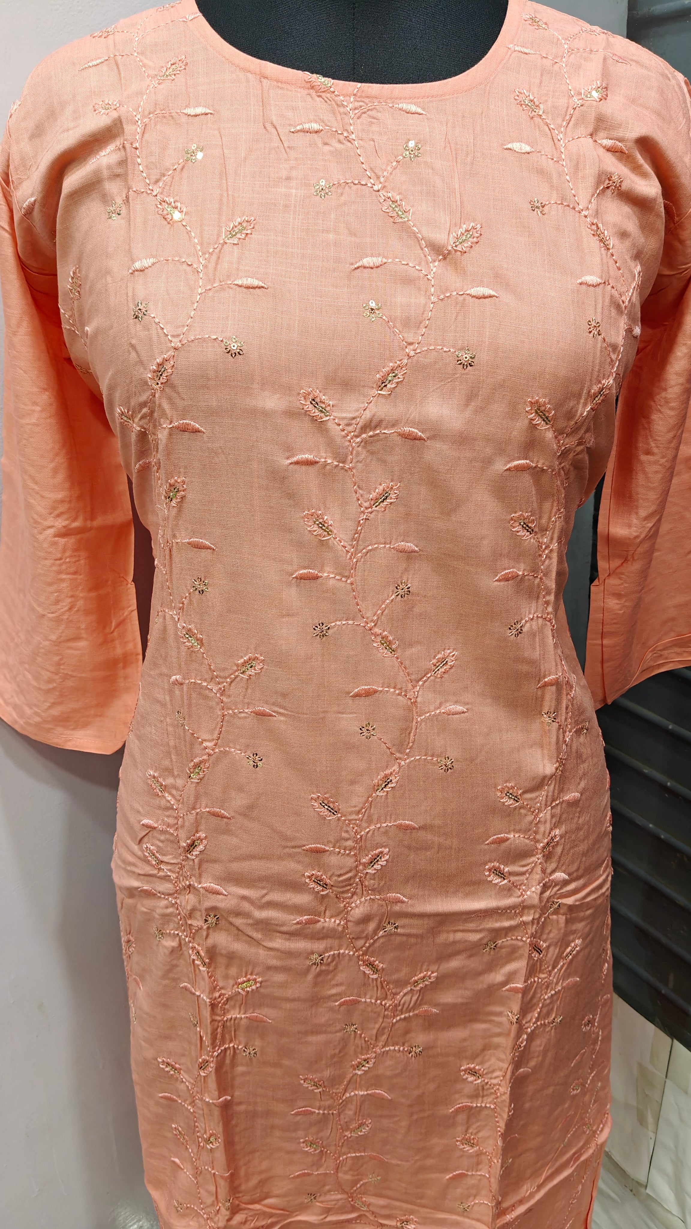 Beautiful Chicken Kurta For Women